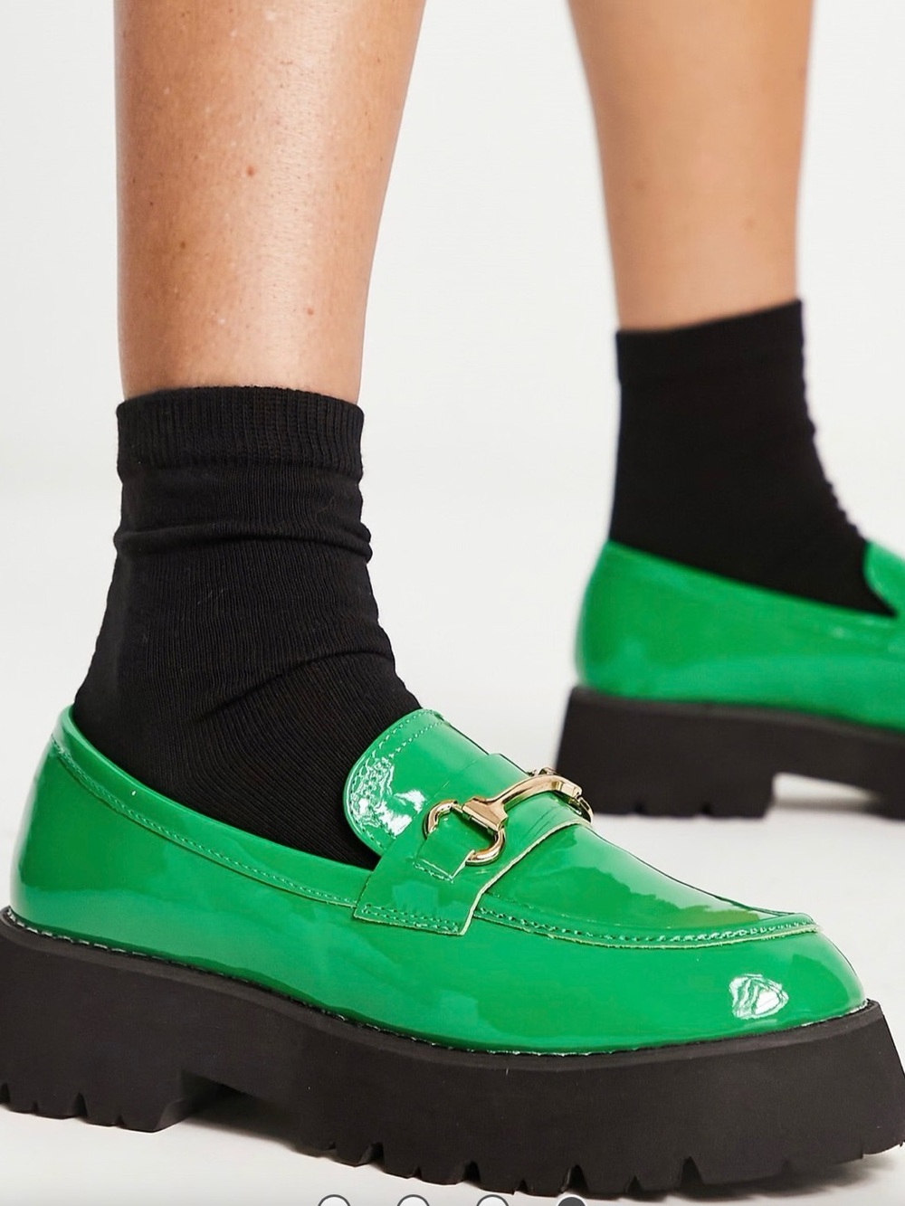 RAID – Monster – Loafer in grüner Lackoptik mit dicker Sohle